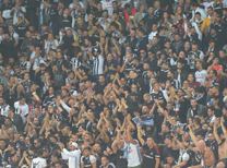 Şampiyonlar Ligi B Grubu 3. hafta maçında Beşiktaş, İtalya temsilcisi Napoli'ye konuk oldu.