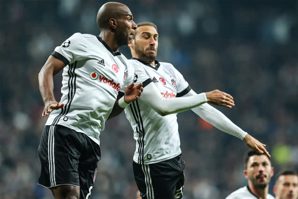 Şampiyonlar Ligi'nde 7. kez mücadele eden ve en yüksek puanına bu sezon ulaşan Beşiktaş, bu alandaki rekorunu geliştirmeyi sürdürdü. Beşiktaş, puan rekorunu 10'a yükseltti.
