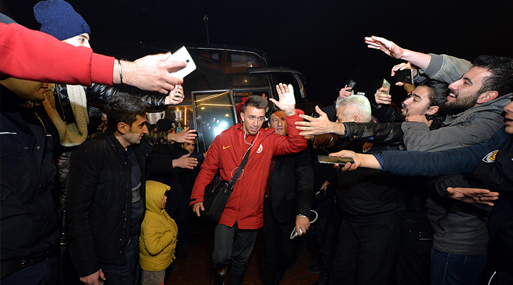 Galatasaray'a coşkulu karşılama!