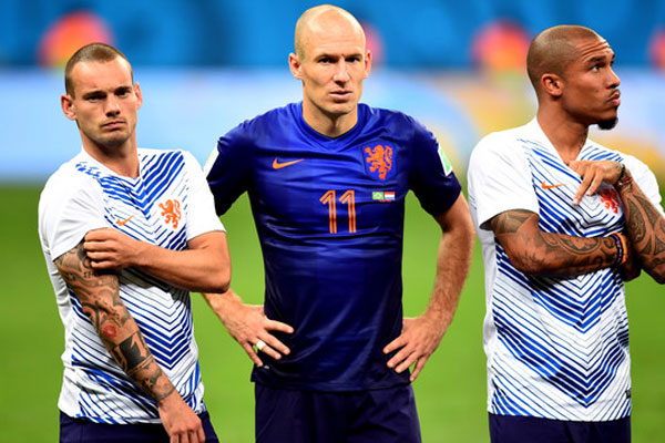 Bayern Münih'in Hollandalı futbolcusu Arjen Robben, 2009 yılında Real Madrid'den ayrılarak kariyerinde geri adım attığını söyledi.
