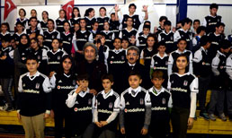 Beşiktaş'tan Ardahanlı öğrencilere 3 bin forma