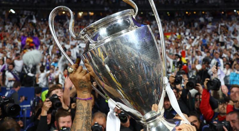 UEFA Şampiyonlar Ligi'nde 2021-2022 sezonunun en iyi 11'i belli oldu.
