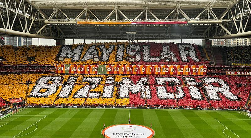 Galatasaray'ın 2023-24 sezonu derbi koreografileri