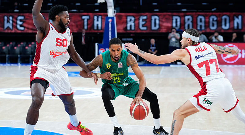 Bahçeşehir Koleji 65-83 Esenler Erokspor Maç Özeti